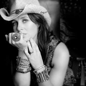 Kasey Chambers - List pictures