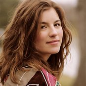 Bethany Dillon - List pictures