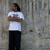 Black Alien - List pictures