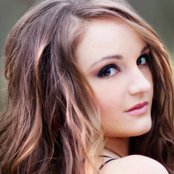 Rachele Lynae - List pictures