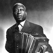 Leadbelly - List pictures
