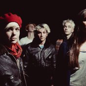 La Femme - List pictures