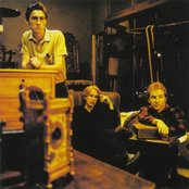 Go-betweens - List pictures