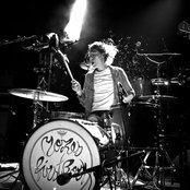 Mozes & The Firstborn - List pictures