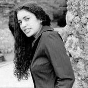 Elena Gadel - List pictures