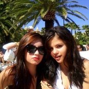 Selena Gomez & Demi Lovato - List pictures