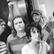 Far-less - List pictures