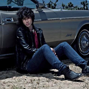 Julian Perretta - List pictures