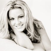 Katrina Elam - List pictures