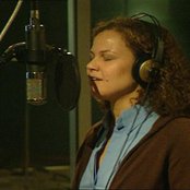 Alana Davis - List pictures