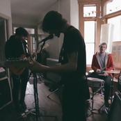 Clique - List pictures