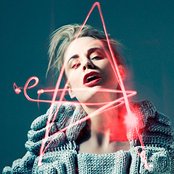 Annie - List pictures