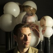 Jherek Bischoff - List pictures