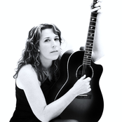 Beth Nielsen Chapman - List pictures