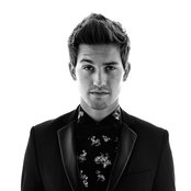 Asher Monroe - List pictures