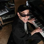 Gregg Karukas - List pictures