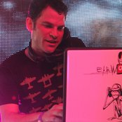 Dj Earworm - List pictures