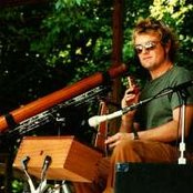 Xavier Rudd - List pictures