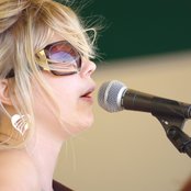 Basia Bulat - List pictures