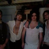 Go Back To The Zoo - List pictures