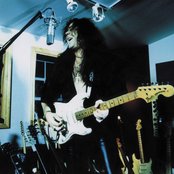 Yngwie Malmsteen - List pictures