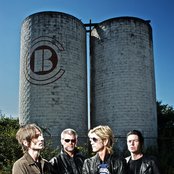 Walking Papers - List pictures