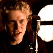 Tal Bachman - List pictures
