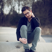 Chris August - List pictures