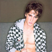 Diego Gonzalez - List pictures