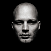 Tomas Barfod - List pictures