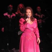 Loretta Lynn - List pictures