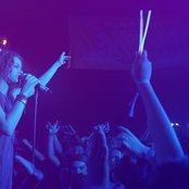 Hillsong Young And Free - List pictures