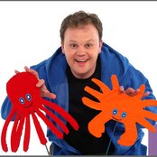 Justin Fletcher - List pictures