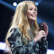 Emilie Esther - List pictures