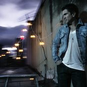 Juanes - List pictures