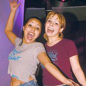 Daphne & Celeste - List pictures