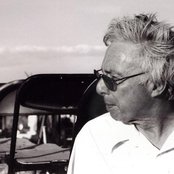 Harold Budd - List pictures