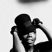 Estelle - List pictures