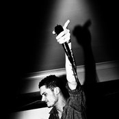 Dean Raven - List pictures