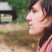 Laura Jean - List pictures