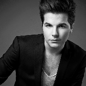 Robin Stjernberg - List pictures