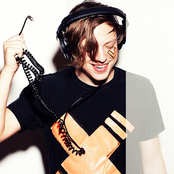Robert Delong - List pictures