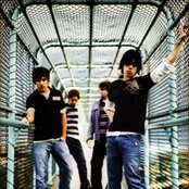 Mariana's Trench - List pictures