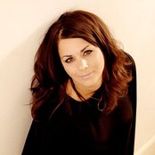 Rumer - List pictures