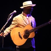 Eric Bibb - List pictures