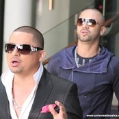 Larry Hernandez - List pictures