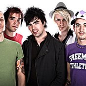 Destine - List pictures