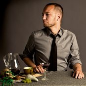 Douglas Greed - List pictures