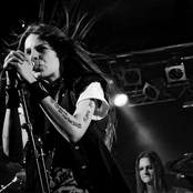 Amoral - List pictures