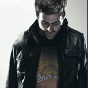 Gareth Emery - List pictures